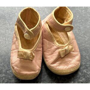 1950's Pink Baby Leather Shoes Finished In Beige Ankle Strap Mother Of Pearl